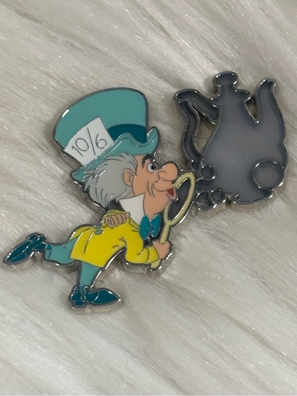 Loungefly Disney Characters Bubbles Blind Box Pin - Mad Hatter & Teapot